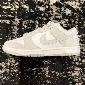 Nike dunk low in light silver corduroy size 8 women’s